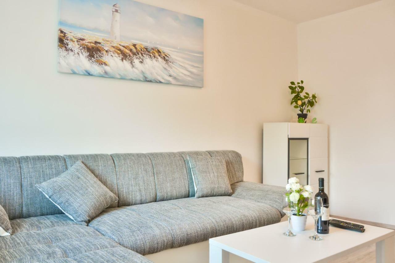 Appartement Domo à Senj  Extérieur photo