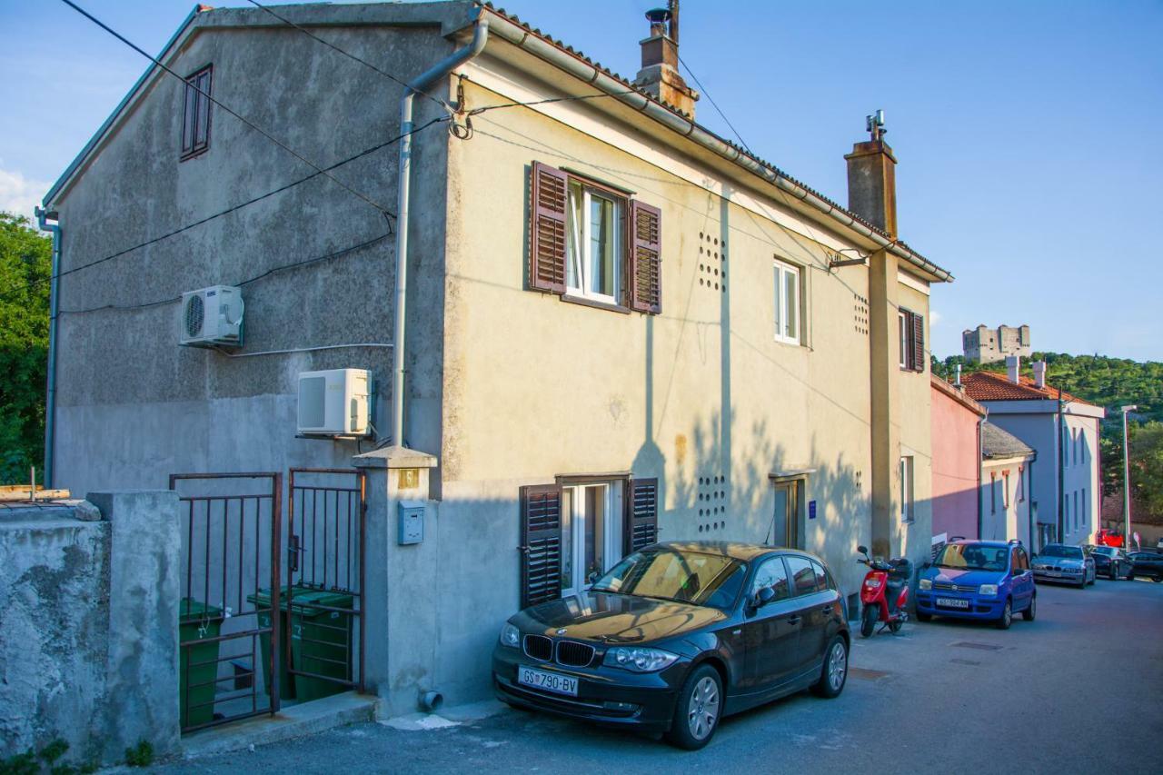 Appartement Domo à Senj  Extérieur photo
